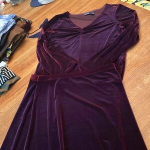 George two piece extra large for long skirt and top burgundy plum